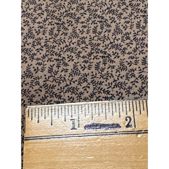 Brown & Black Floral Vine Cotton Fabric 1/2 yard Xx41" for Quilting & Crafts - Picture 3 of 6